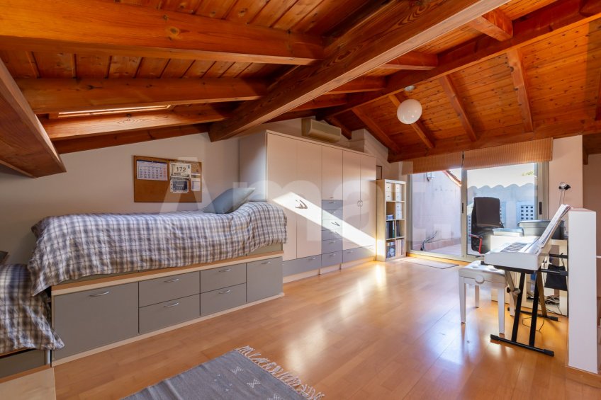 Xalet adossat en venda al centre -39