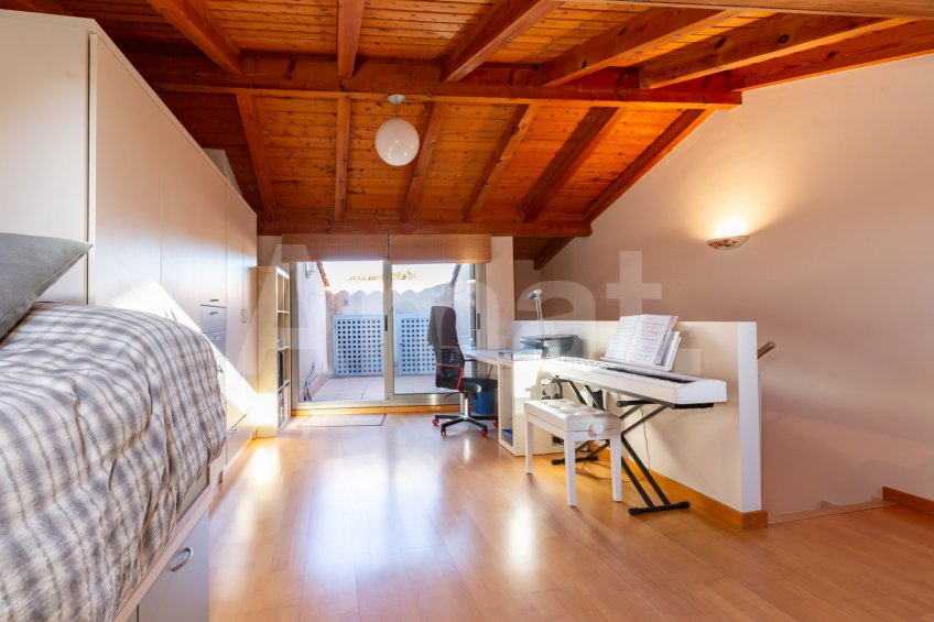 Xalet adossat en venda al centre -40