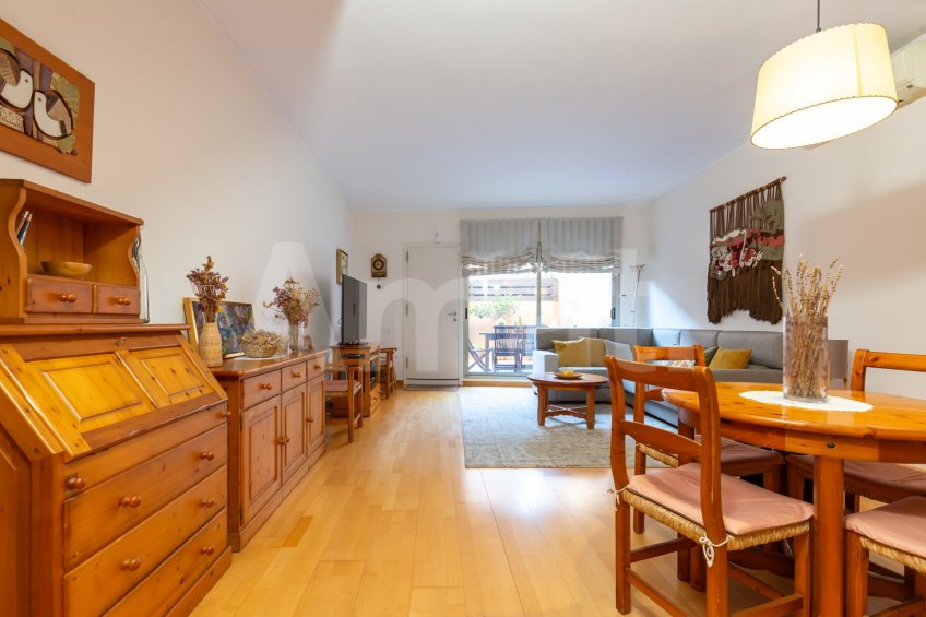 Xalet adossat en venda al centre -8