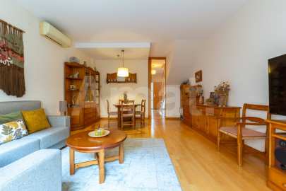 Xalet adossat en venda al centre -11