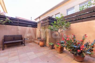 Xalet adossat en venda al centre -19