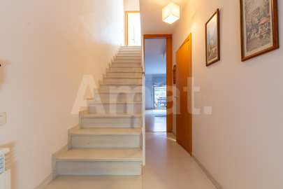 Xalet adossat en venda al centre -20