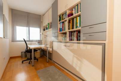 Xalet adossat en venda al centre -28