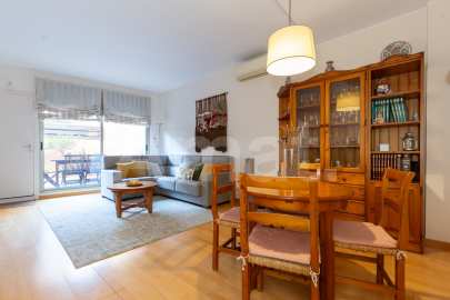 Xalet adossat en venda al centre -9