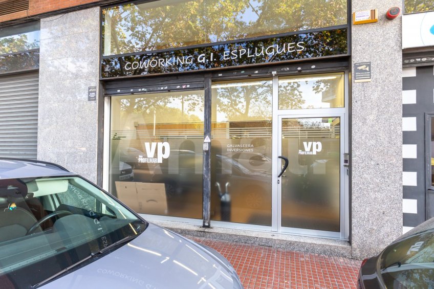 Local comercial a Esplugues de Llobregat -28