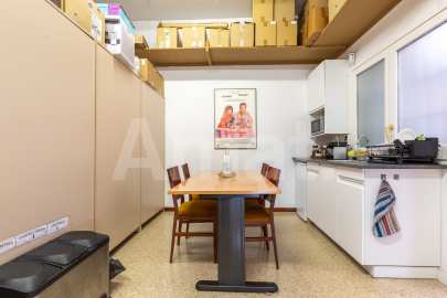 Local comercial a Esplugues de Llobregat -17