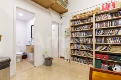 Local comercial a Esplugues de Llobregat -20