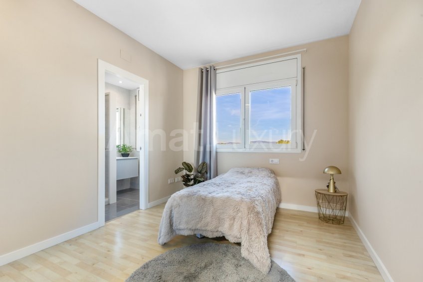 Magniífica casa renovada a Montmany de Sant Cugat -19