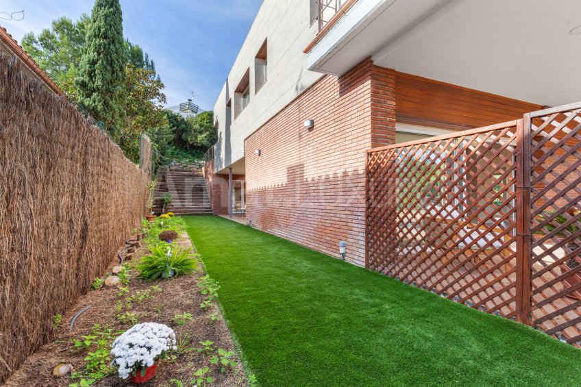 Magniífica casa renovada a Montmany de Sant Cugat -41