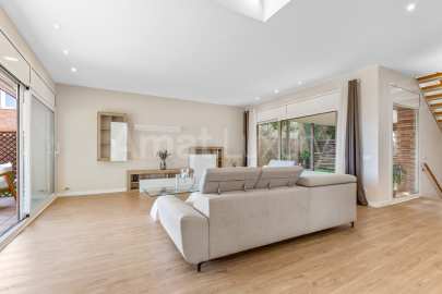 Magniífica casa renovada a Montmany de Sant Cugat -8