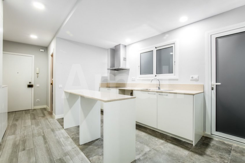 Piso reformado al lado de la estacion -2