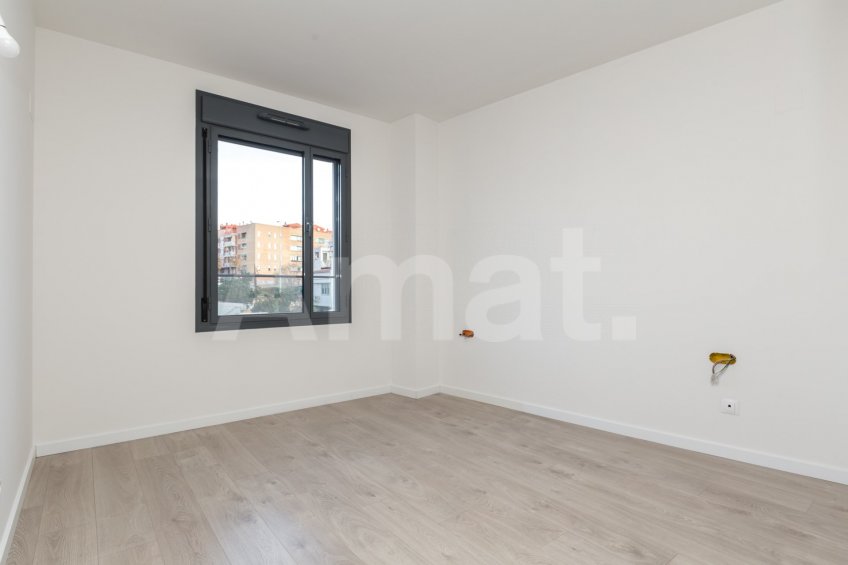 Semi-new apartment in Dalt La Vila. -10