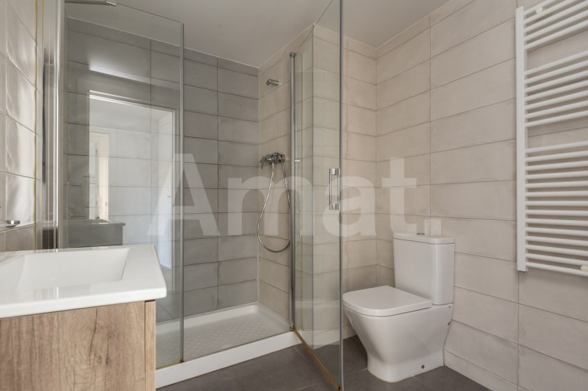 Semi-new apartment in Dalt La Vila. -12