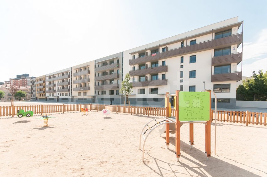 Semi-new apartment in Dalt La Vila. -16