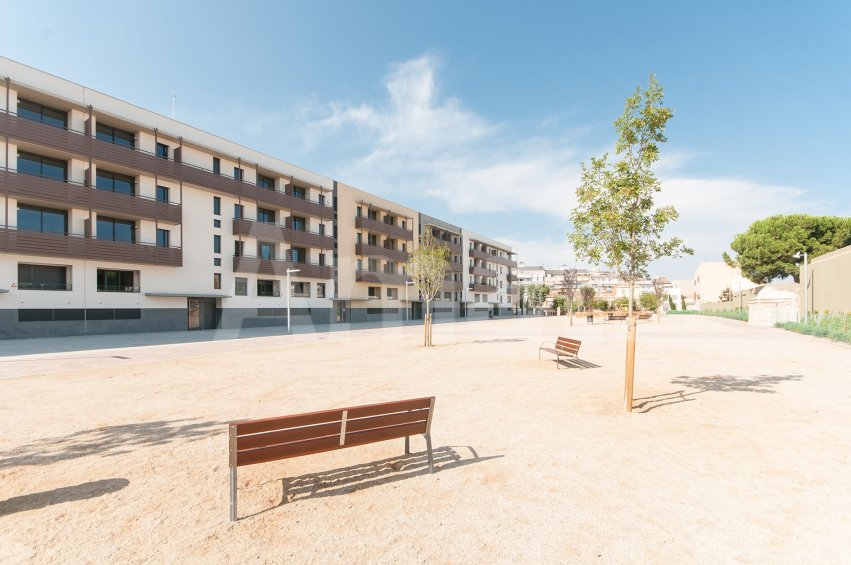 Semi-new apartment in Dalt La Vila. -17