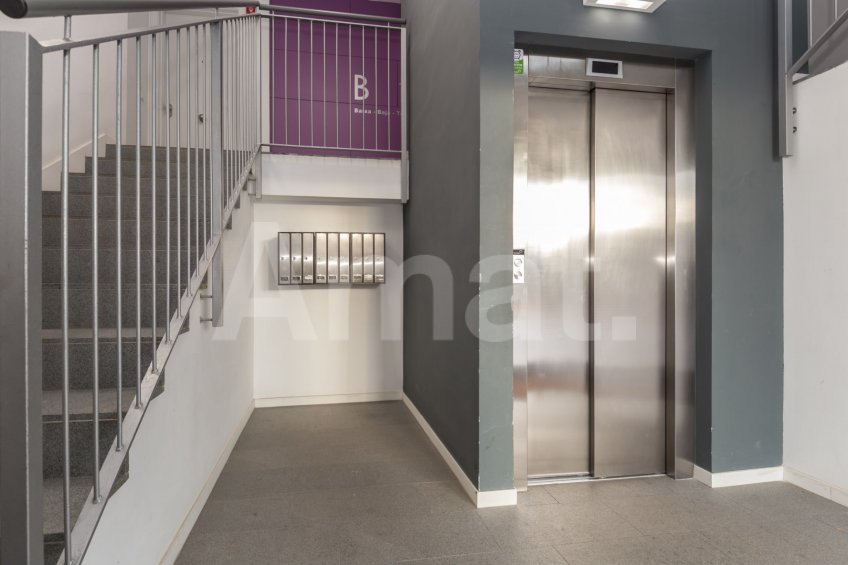 Semi-new apartment in Dalt La Vila. -40