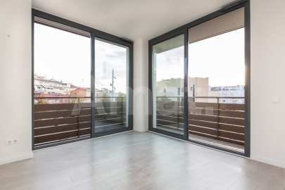 Semi-new apartment in Dalt La Vila. -13