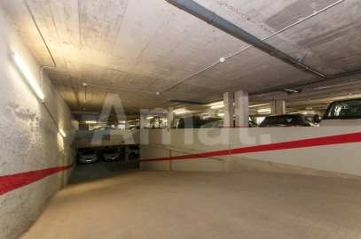 Semi-new apartment in Dalt La Vila. -18