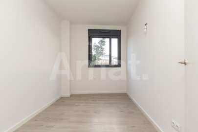 Semi-new apartment in Dalt La Vila. -36
