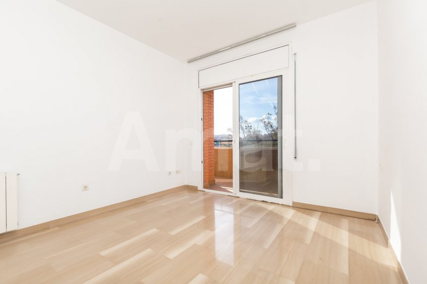 Flat with a lot of sun for rent in Esplugues de Llobregat -18