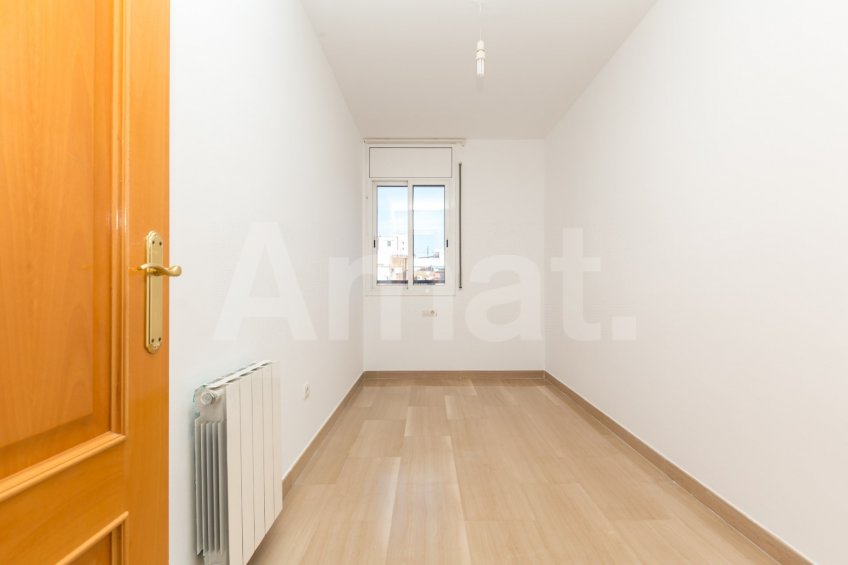 Flat with a lot of sun for rent in Esplugues de Llobregat -22