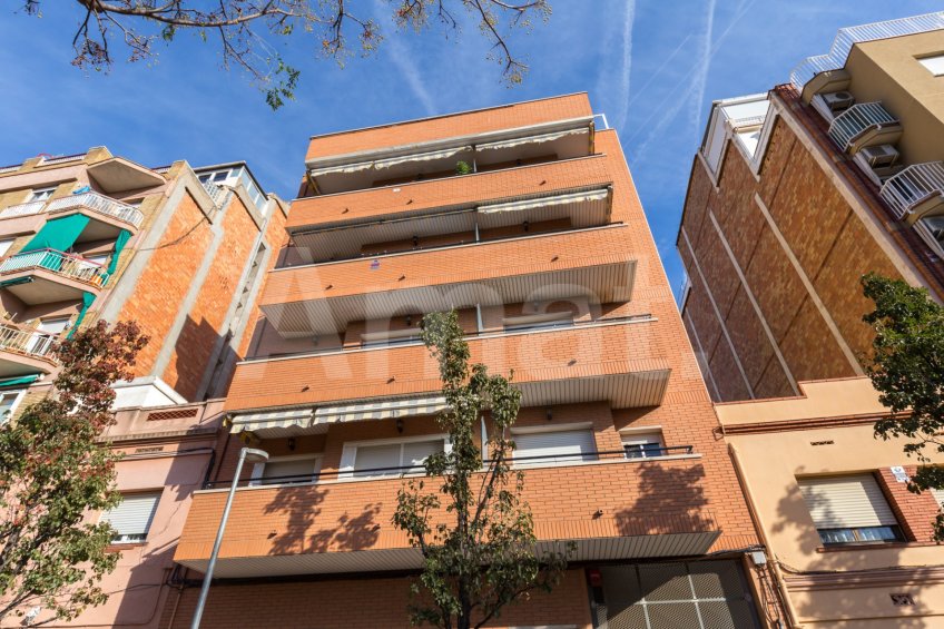 Flat with a lot of sun for rent in Esplugues de Llobregat -29