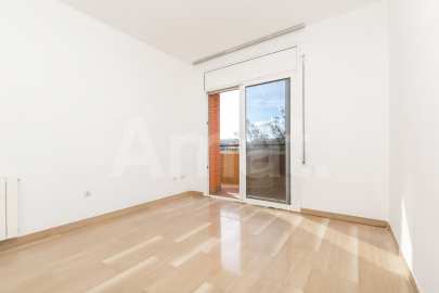 Flat with a lot of sun for rent in Esplugues de Llobregat -18