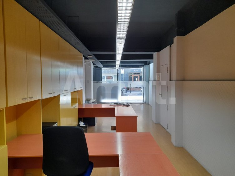 Commercial space in the town center. -18