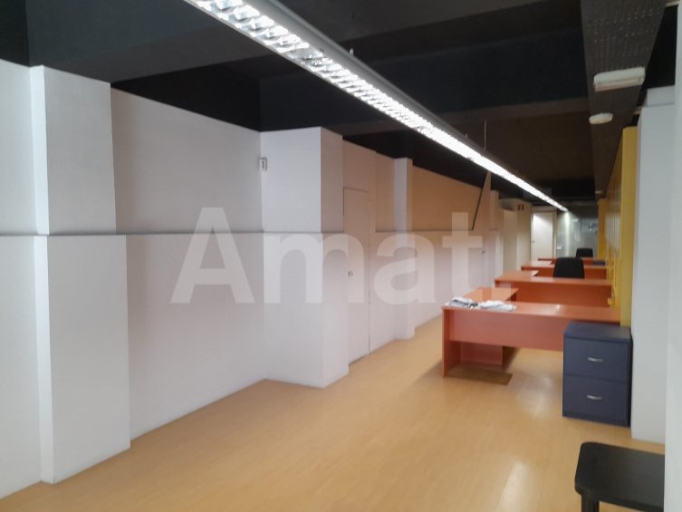 Commercial space in the town center. -22