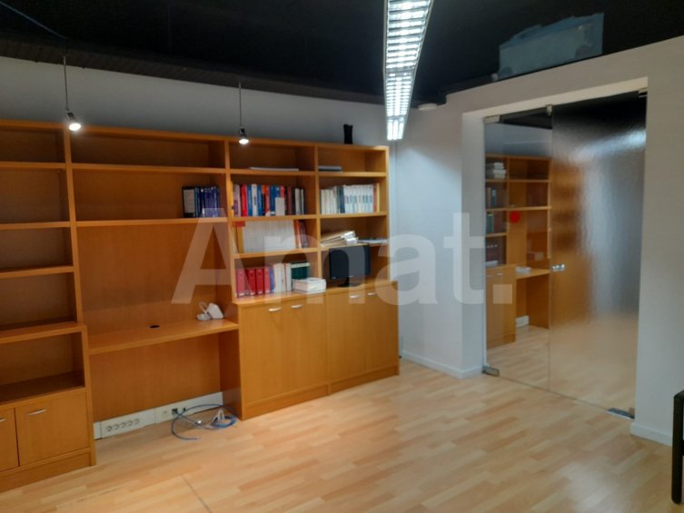 Commercial space in the town center. -5