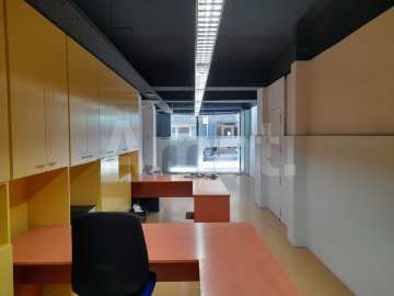 Commercial space in the town center. -18