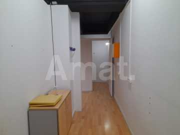 Commercial space in the town center. -27