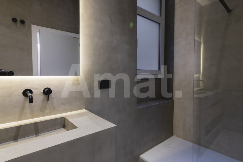 Piso reformado en Via Laietana, cerca del Born, Catedral y Port Vell -11