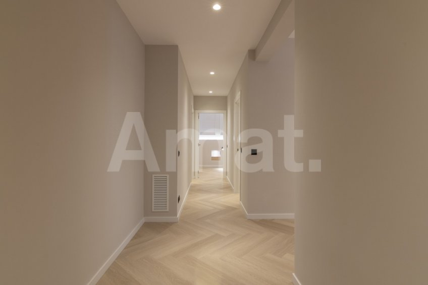 Piso reformado en Via Laietana, cerca del Born, Catedral y Port Vell -21