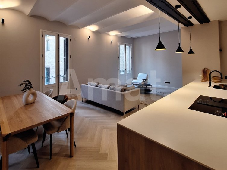 Piso reformado en Via Laietana, cerca del Born, Catedral y Port Vell -7