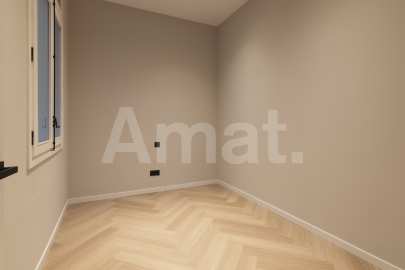 Piso reformado en Via Laietana, cerca del Born, Catedral y Port Vell -20