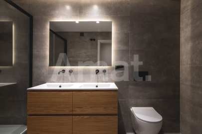 Piso reformado en Via Laietana, cerca del Born, Catedral y Port Vell -3