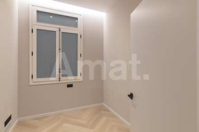 Piso reformado en Via Laietana, cerca del Born, Catedral y Puerto -21