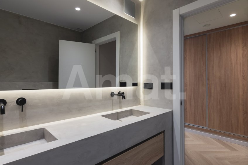 Piso reformado en Via Laietana, cerca del Born y Catedral -12