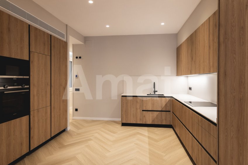 Piso reformado en Via Laietana, cerca del Born y Catedral -7