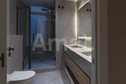 Piso reformado en Via Laietana, cerca del Born y Catedral -11