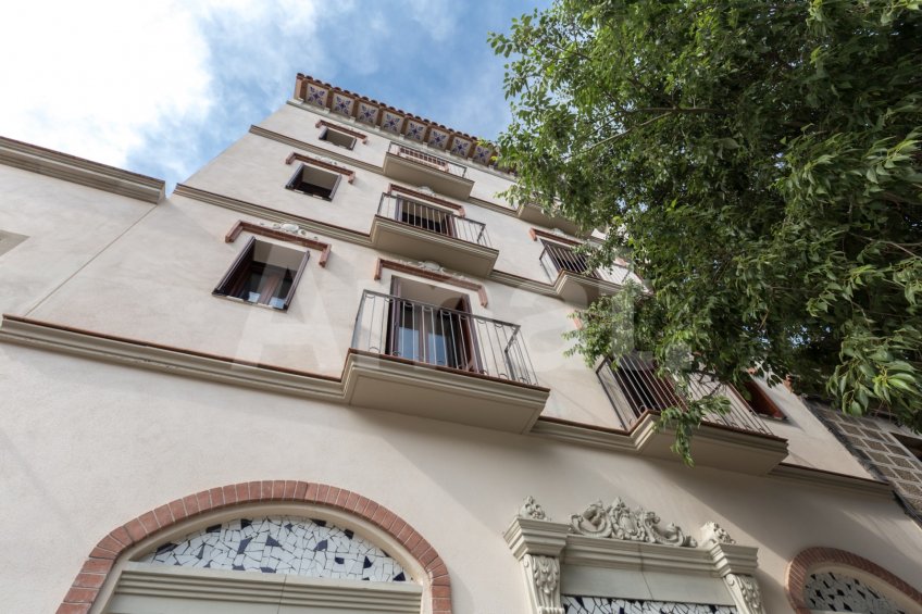 Cèntric i amb encant, duplex semi nou amb piscina -44