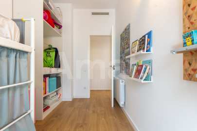 Cèntric i amb encant, duplex semi nou amb piscina -41