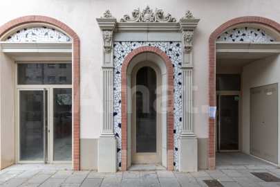 Cèntric i amb encant, duplex semi nou amb piscina -46