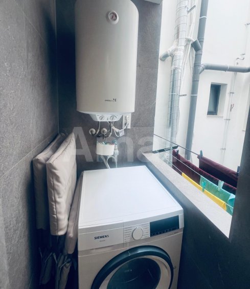 Pis reformat de 2 dormitoris amb terrassa de 21m² -14