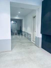 Pis reformat de 2 dormitoris amb terrassa de 21m² -21