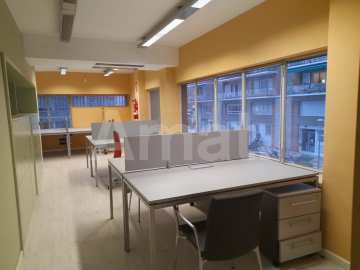 Central and very bright office, next to Diagonal avenue -3