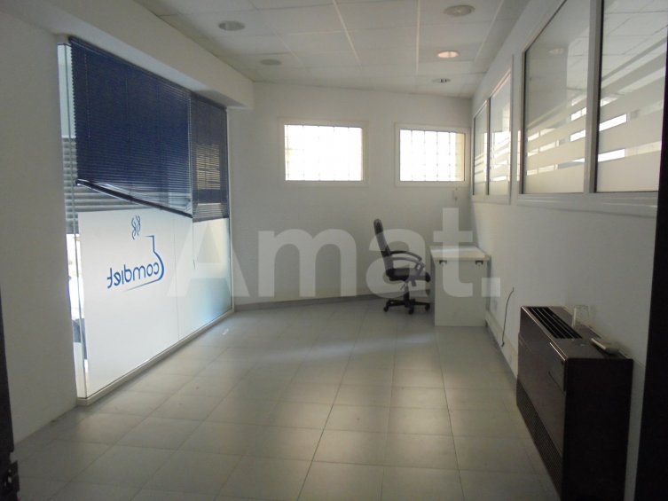 PREMISES WITH 36 M STREET FRONTAGE AND OPTIONAL BASEMENT – IDEAL FOR INVESTORS AND LARGE RETAIL SPACES -7