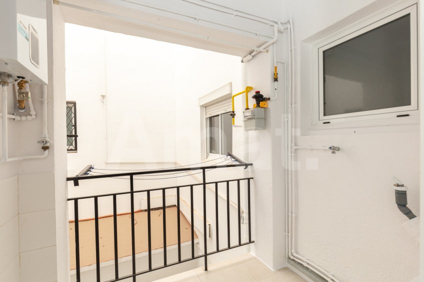 Central apartment with 4 bedrooms -21