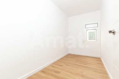 Central apartment with 4 bedrooms -11